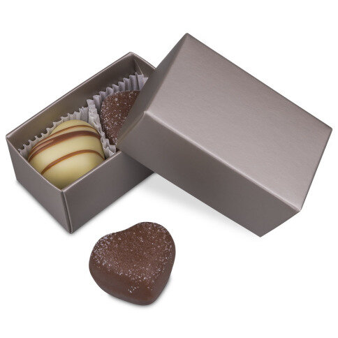 chocolate for wedding guests, wedding pralines