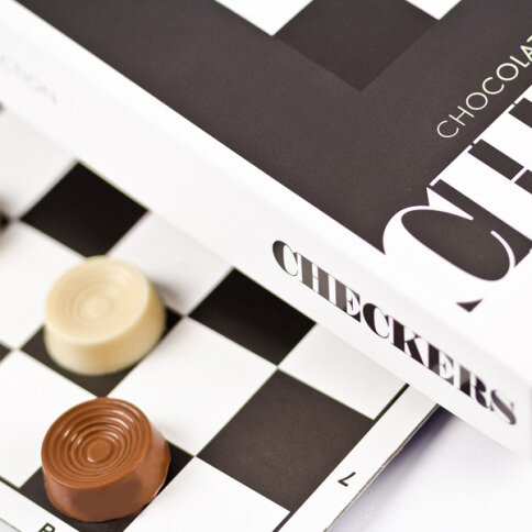 chocolate checkers, chocolate game, chocolate gift, belgian chocolate, chocolate figures